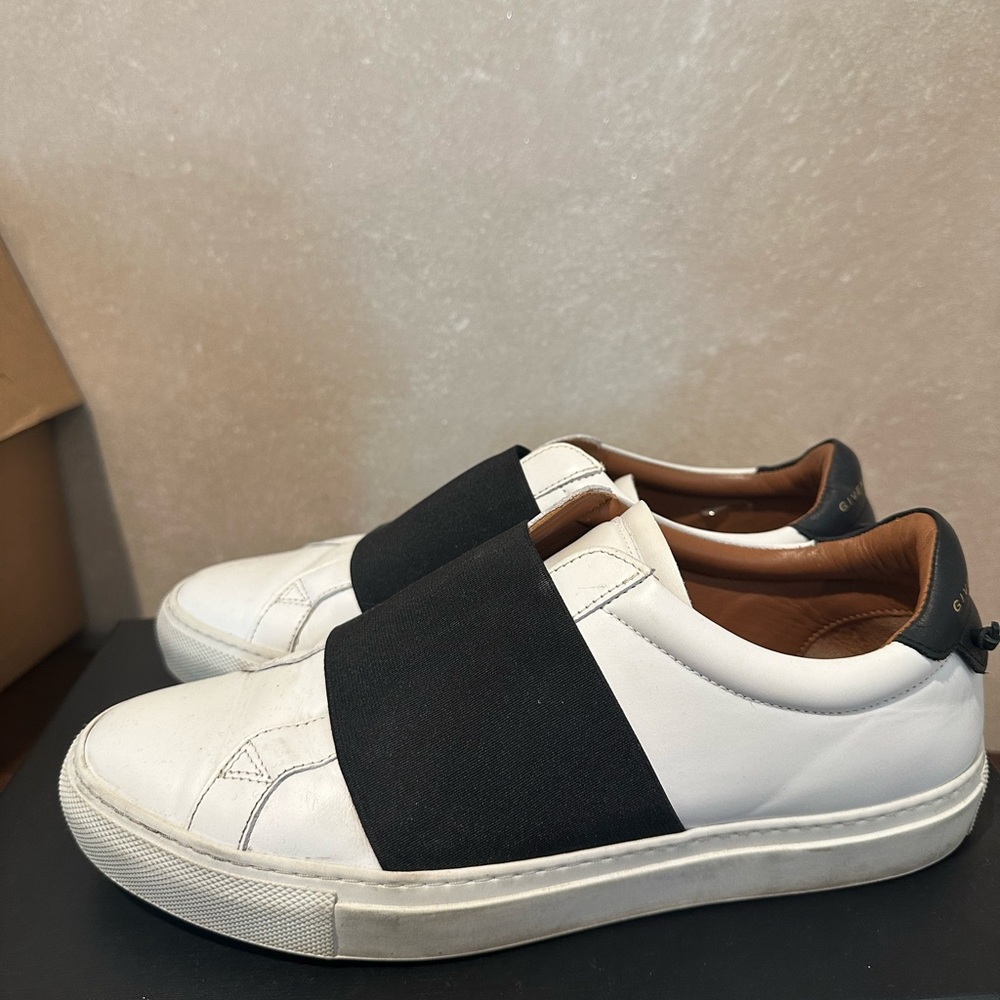 GIVENCHY
City Court leather slip-on sneakers
